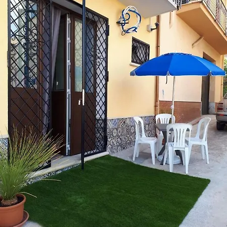 Domus Onda باليستراتي